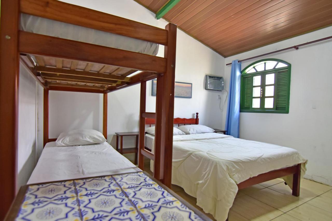 Quarto Triplo com Casa de Banho Privativa